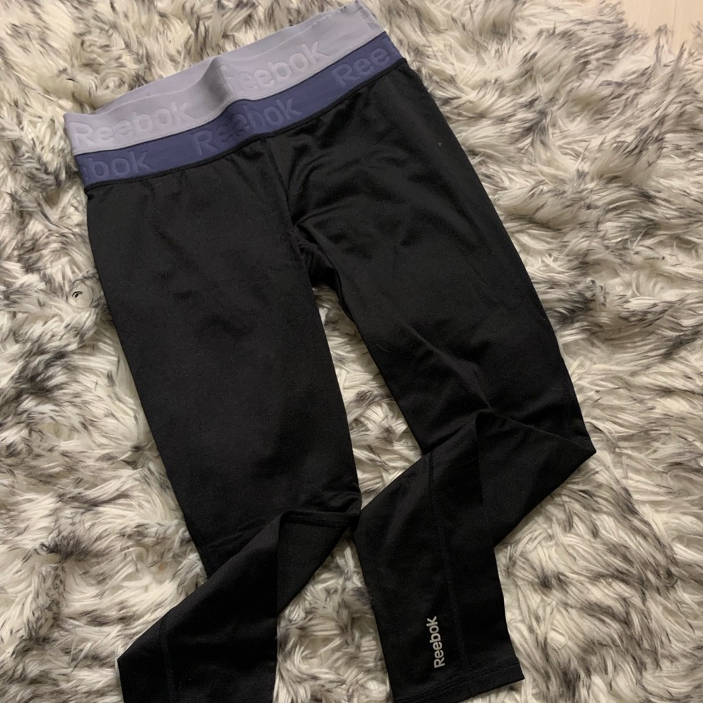 Reebok black leggings, S